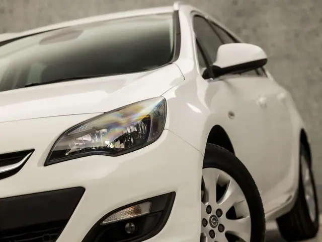Opel Astra Sports Tourer 1.4 Turbo Blitz 2015 Benzine 25