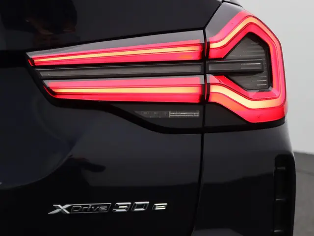 BMW X3 xDrive30e 2023 Hybride Benzine 28