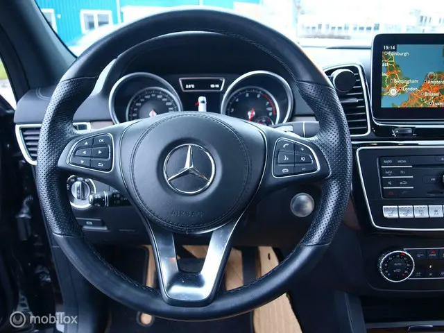 Mercedes-Benz GLS 500 4MATIC 2017 Benzine 24