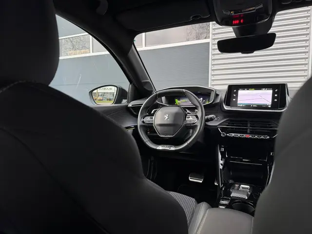 Peugeot 208 1.2 PureTech GT Pack 2023 Benzine 9