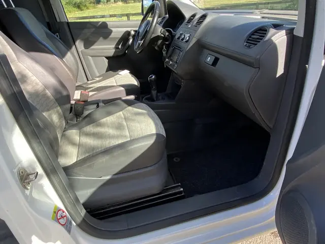 Volkswagen Caddy 1.6 TDI Maxi 2013 Diesel 12