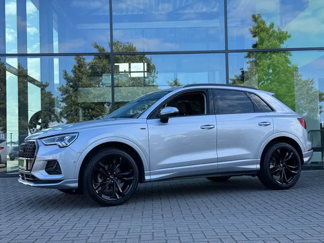 Audi Q3 35 TFSI * Leder * 360 Camera * Keyless 2020 Benzine 19