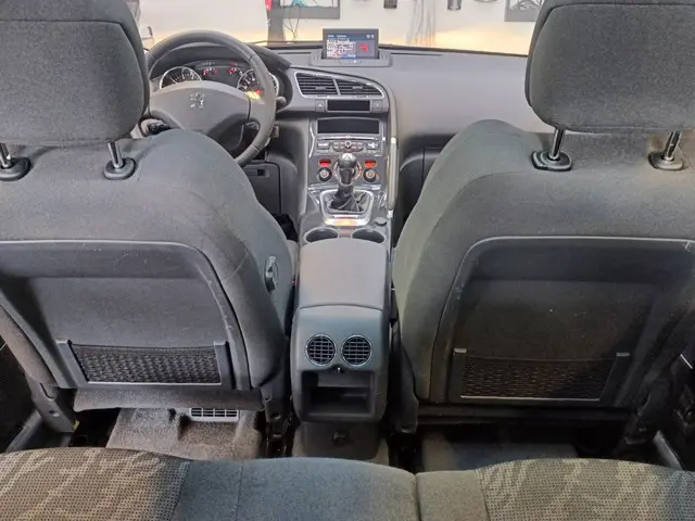 Peugeot 3008 1.6 VTi PANO/NAVI/NAP/TREKHAAK 2012 Benzine 18