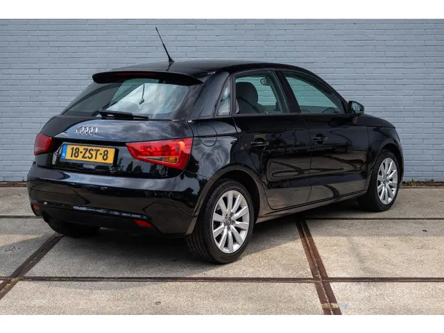 Audi A1 Sportback 1.2 TFSI Connect 2013 Benzine 8