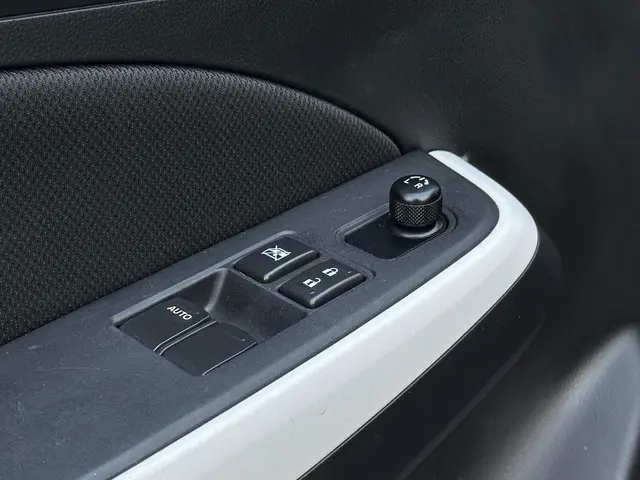 Suzuki Swift 1.2 SPORT Smart Hybrid 2020 Benzine 36