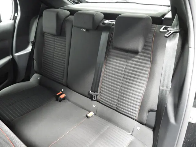 Peugeot e-208 EV Active Pack 50 kWh 2023 Elektrisch 28
