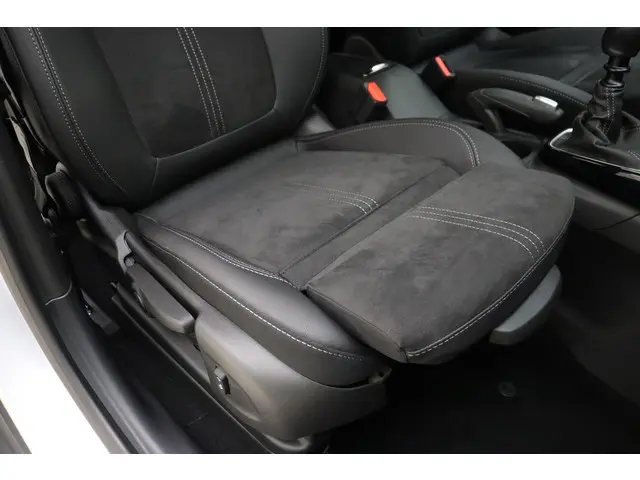 Opel Crossland 1.2 Turbo Ultimate 2023 Benzine 15