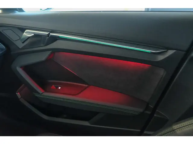 Audi RS3 Sportback 2.5 TFSI 400PK Quattro 2023 Benzine 28