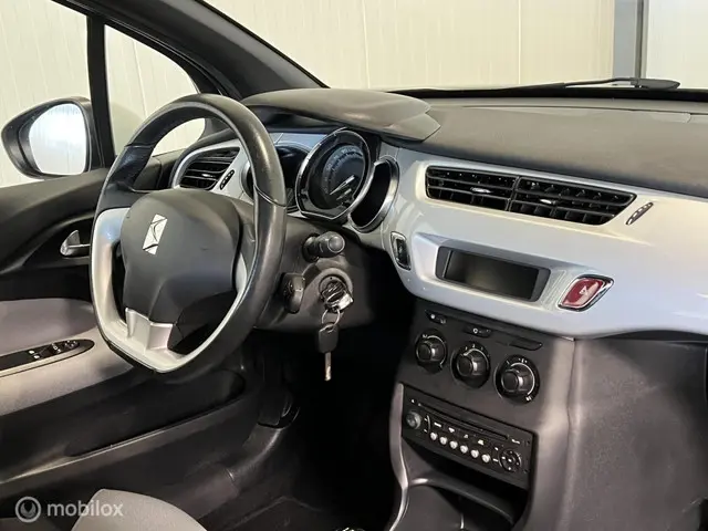 Citroën DS3 1.4 HDiF Chic 2014 Diesel 8