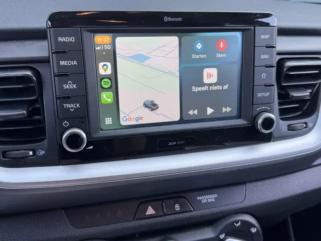 Kia Stonic 1.0 T-GDI DYNAMICLINE 2020 Benzine 24