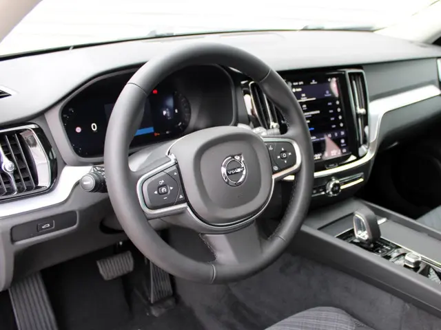 Volvo V60 2.0 B4 Essential Bright 2025 Benzine 10
