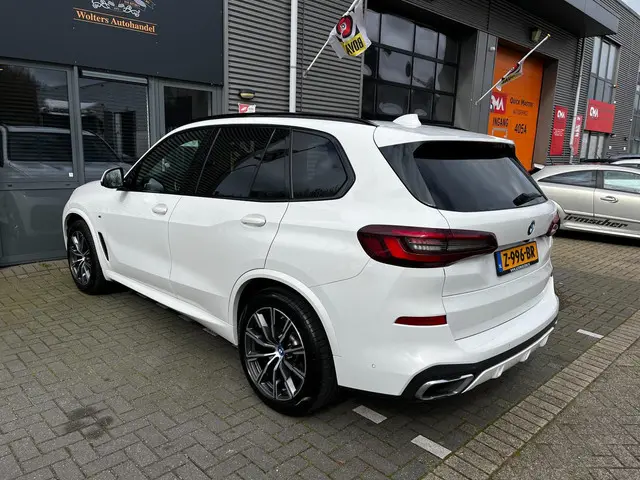 BMW X5 XDrive30d High Executive 2022 Hybride Diesel 7