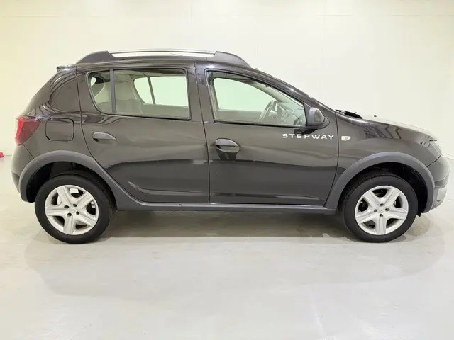 Dacia Sandero Stepway 0.9 TCe Laureate Navi 2014 Benzine 12