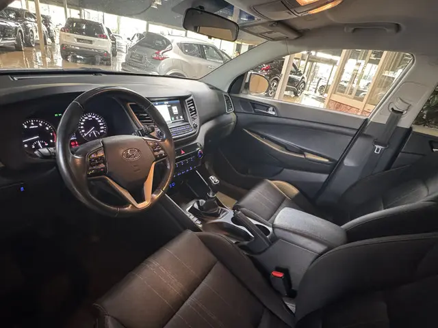 Hyundai Tucson 1.6 GDi Anniversary Edition 2018 Benzine 23