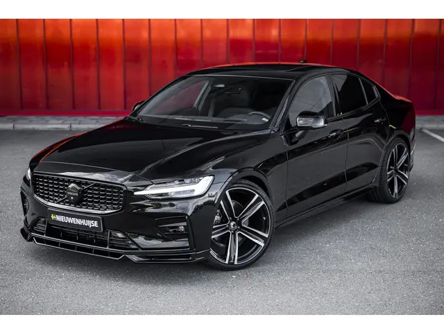 Volvo S60 2.0 B4 Ultimate Dark 2023 Benzine 22