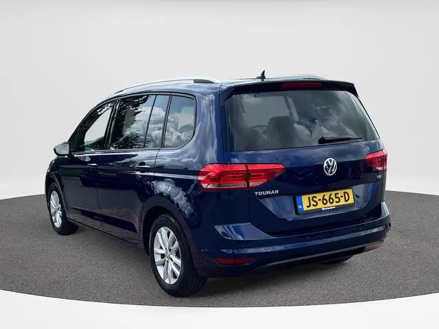 Volkswagen Touran 1.2 TSI Comfortline 7p 2016 Benzine 10