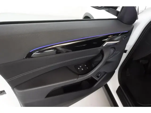 BMW X2 sDrive20i 192pk Exe Edition 2020 Benzine 17