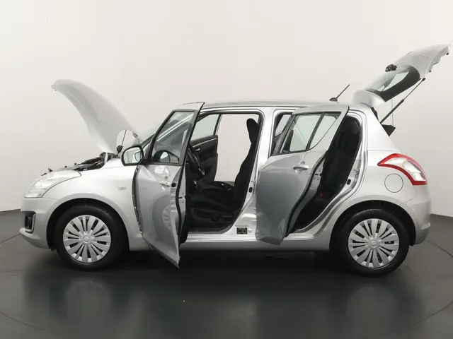 Suzuki Swift 1.2 Comfort AUTOMAAT 2015 Benzine 18