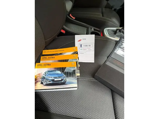 Opel Astra Sports Tourer 1.4 Turbo Sport 2014 Benzine 15