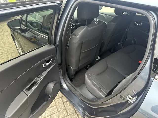 Renault Clio 0.9 TCe Limited | Trekhaak | Navi 2018 Benzine 13