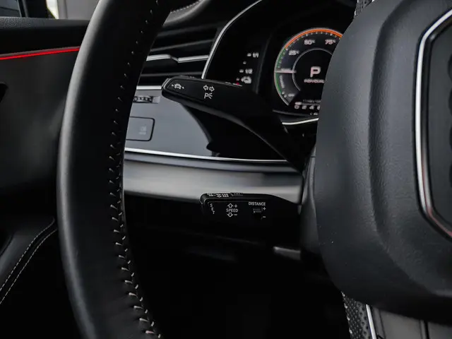 Audi Q7 60 TFSI e Competition 2020 Hybride Benzine 32