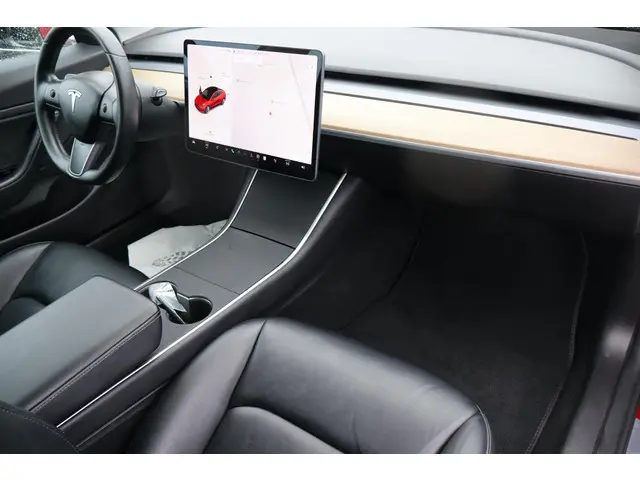 Tesla Model 3 Long Range AWD 75 kWh 2019 Elektrisch 10