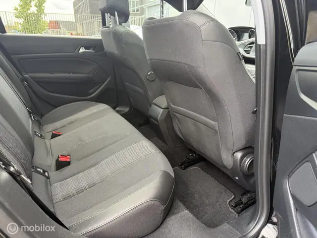 Peugeot 308 1.2|Pano|Carplay|Cruise 2017 Benzine 20