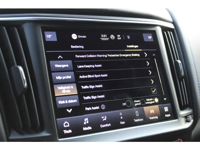 Maserati Levante 2.0 Hybrid Executive 2022 Benzine 44