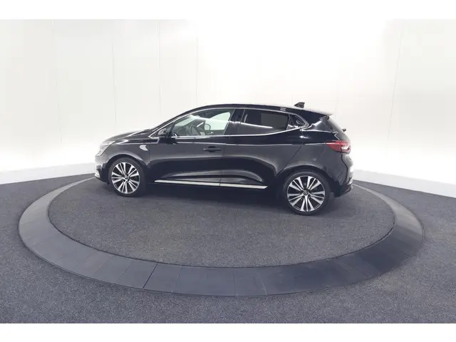 Renault Clio TCe 130 EDC Initiale Paris 2020 Benzine 84