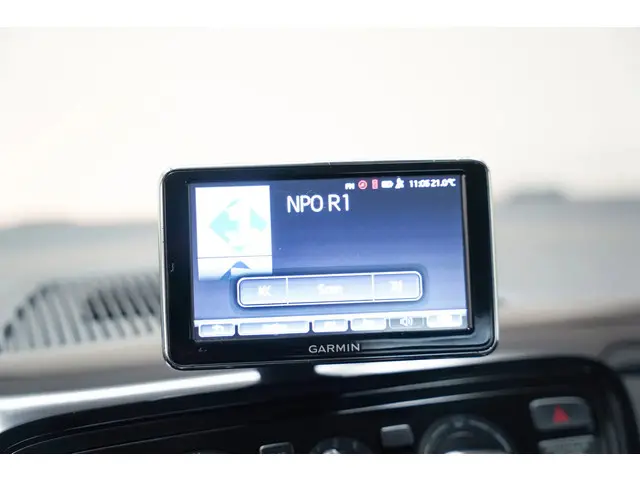 Volkswagen up! UP [ Automaat Navigatie Airco ] 2015 Benzine 19