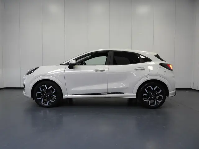 Ford Puma 1.0 EcoBoost Hybrid ST-Line X 2020 Benzine 2