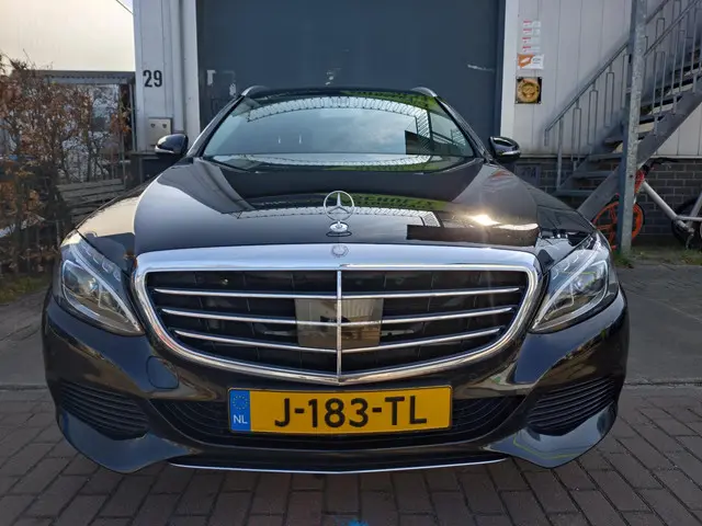 Mercedes-Benz C-Klasse Estate 200 Edition 1 2014 Benzine 2