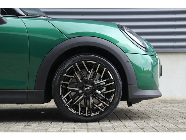 MINI 3-Deurs Cooper C 2024 Benzine 6