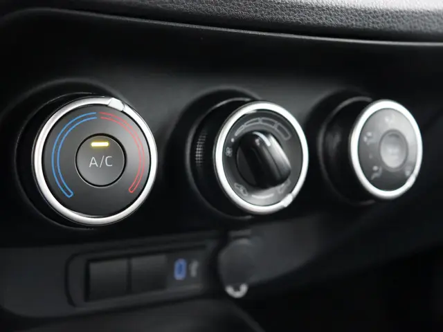 Toyota Aygo X 1.0 VVT-i Play 2025 Benzine 13