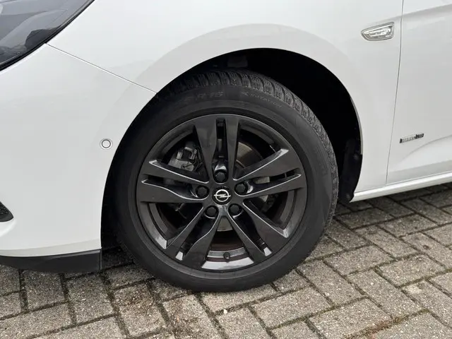 Opel Astra Sports Tourer 1.2 Design & Tech 2021 Benzine 41