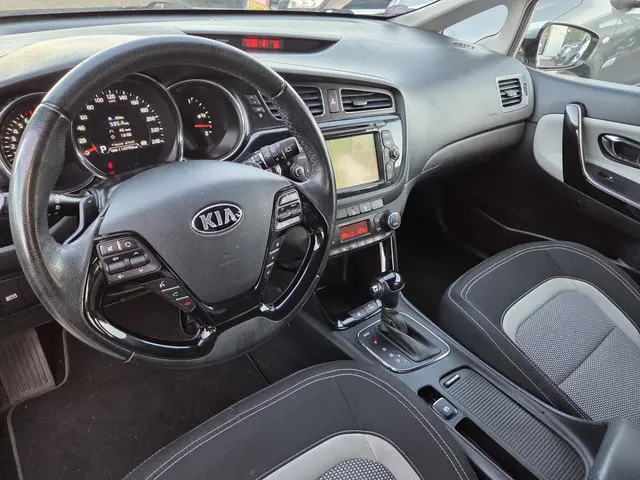 Kia cee'd 1.6 GDI Super Pack/vol opties 2014 Benzine 9