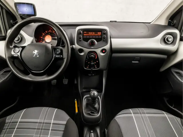 Peugeot 108 1.0 e-VTi Sport 2017 Benzine