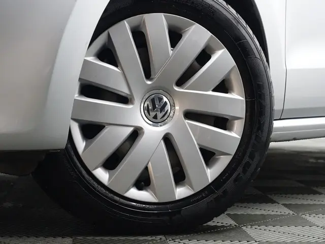Volkswagen Polo 1.4-16V Highline Aut- 2012 Benzine 20