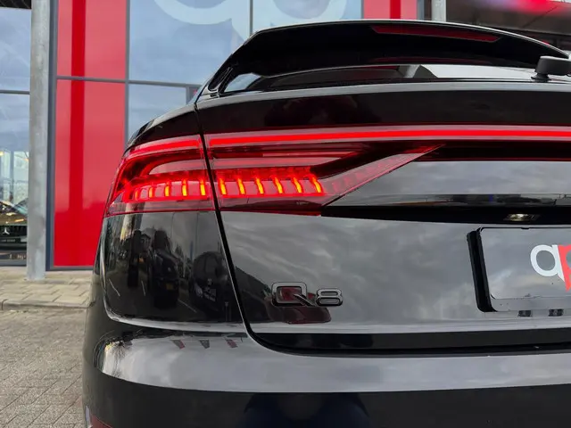 Audi Q8 55 TFSI quattro Pro Line Advanced 2022 Benzine 7