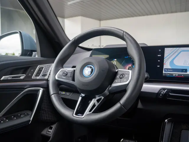 BMW X1 xDrive25e 2025 Hybride Benzine 27