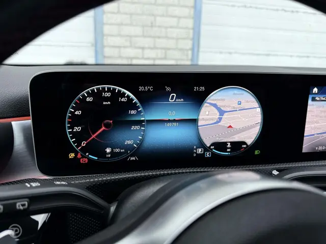 Mercedes-Benz A-Klasse 220 Premium Plus 2020 Benzine 12