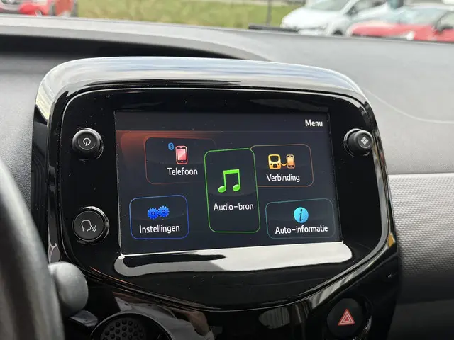 Peugeot 108 1.0 e-VTi Allure 2019 Benzine 11