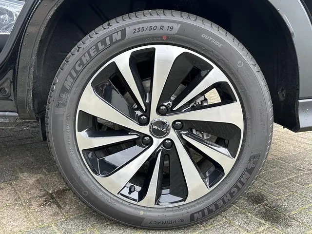 BYD SEAL U 1.5 DM-i FWD Boost 2025 Hybride Benzine 13