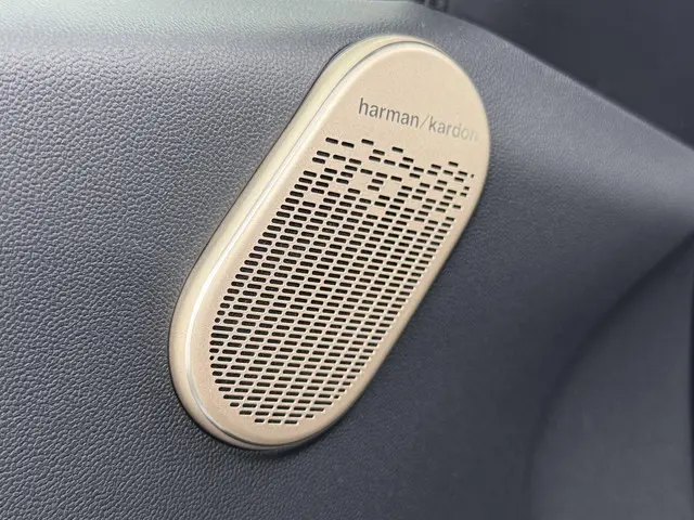 MINI Aceman Mini E Classic L 42.5 kWh 2025 Elektrisch 18