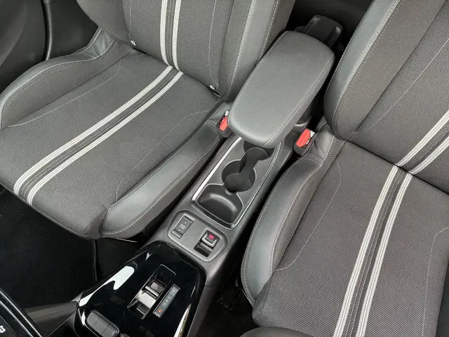 Opel Corsa 1.2 Turbo GS 130Pk Automaat 2024 Benzine 39