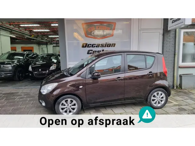 Opel Agila 1.2 Edition AUTOMAAT 2013 Benzine