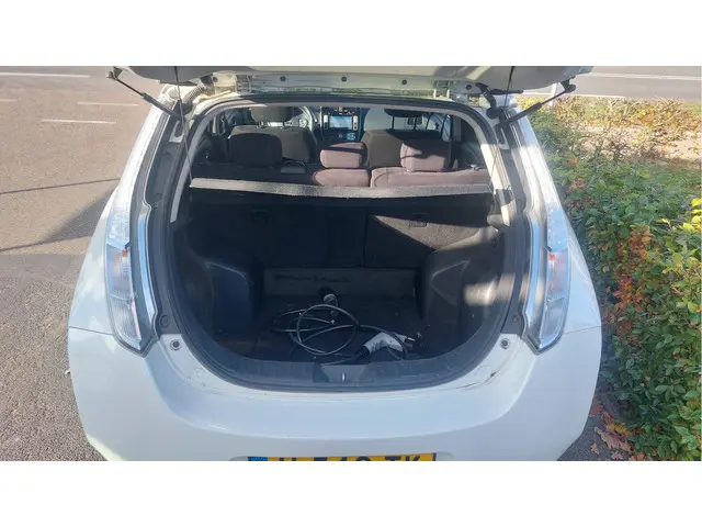Nissan Leaf Acenta 24 kWh 2015 Elektrisch 9