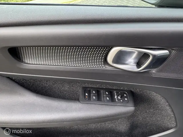 Volvo XC40 1.5 T3 R-Design ACC|Nav|Pano| 2019 Benzine 16