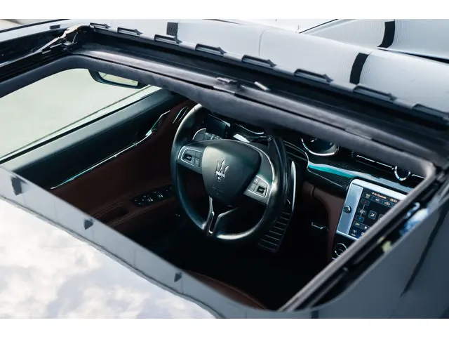 Maserati Quattroporte 3.0 Q4 2014 Benzine 17