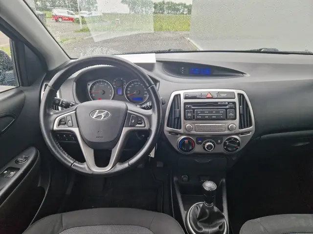 Hyundai i20 1.2i i-Motion 2012 Benzine 9